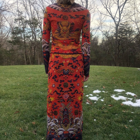 COPY - vivienne tam - Picture 2 of 11